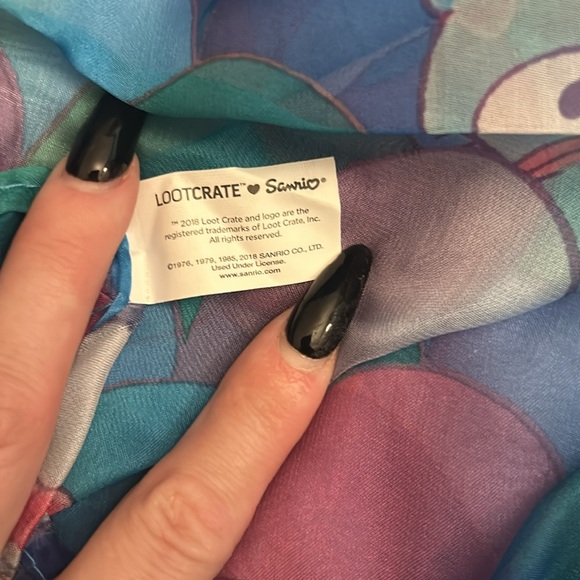 Hello kitty scarf and hair scrunchie - Picture 6 of 6